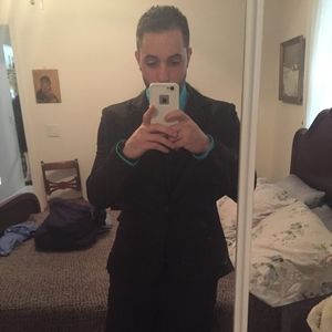 Meet your Posher, Christopher